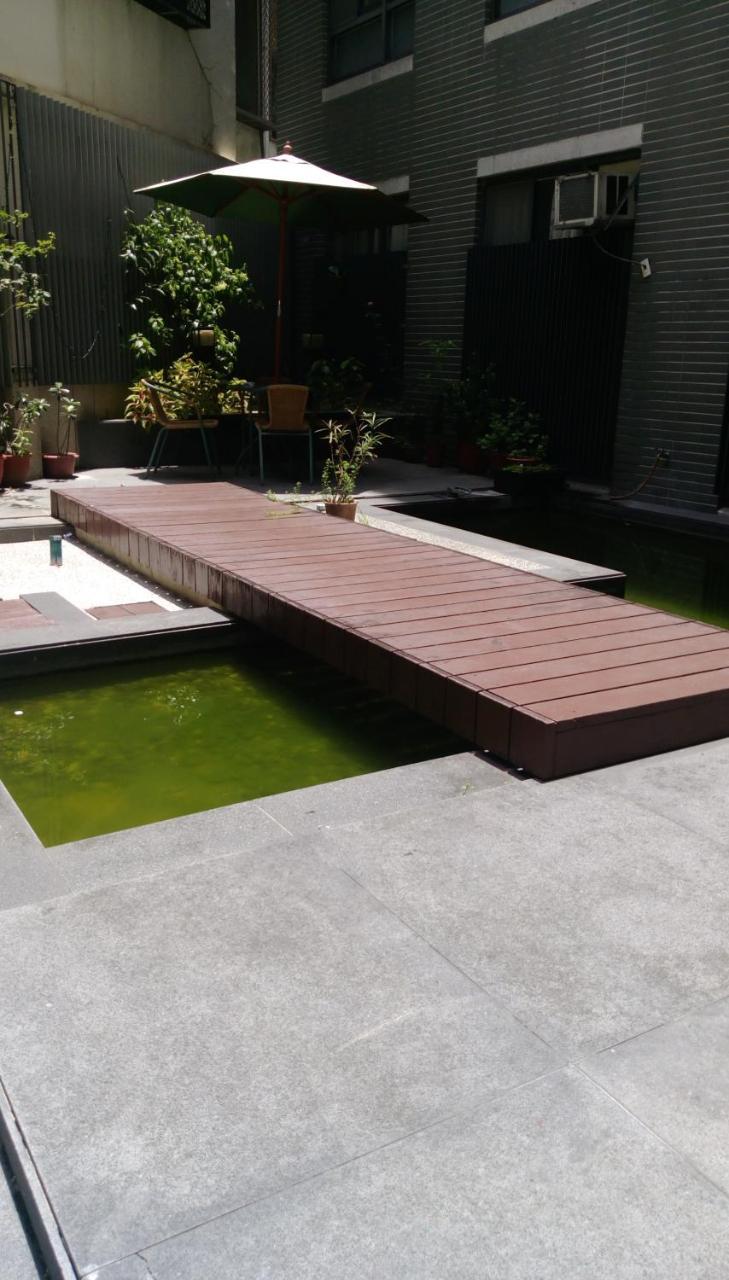 Feng Jia Homestay Taichung Exterior photo