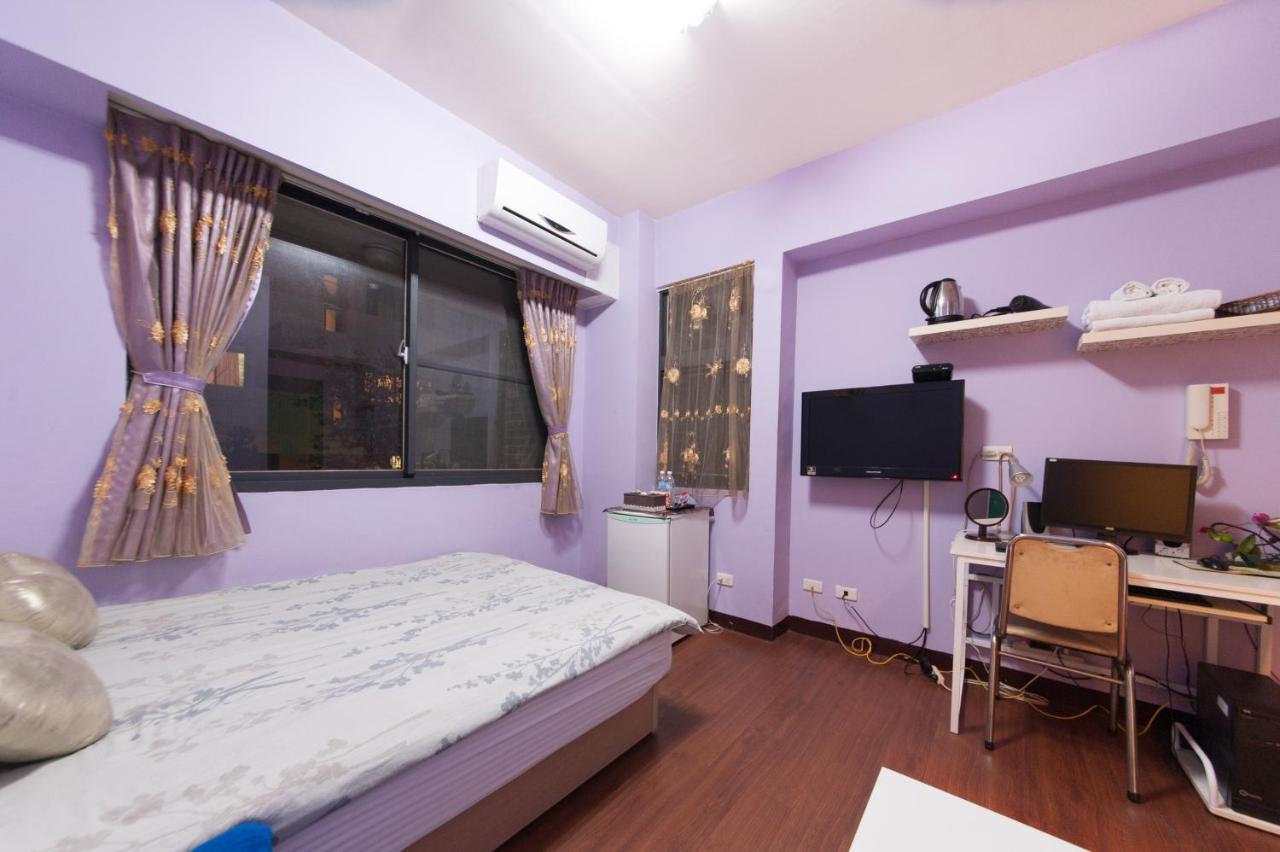 Feng Jia Homestay Taichung Exterior photo