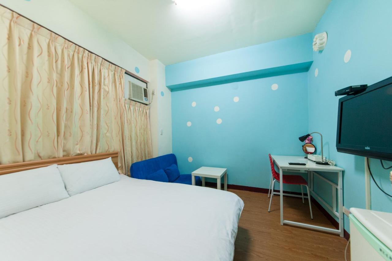 Feng Jia Homestay Taichung Exterior photo