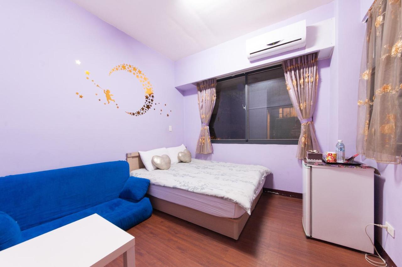 Feng Jia Homestay Taichung Exterior photo